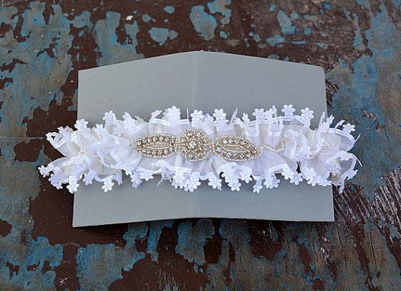 Hochzeit - Wedding leg garter, Wedding Garter Set,Bridal Garter Set,Of White Lace Garter, Bridal Accessory,Wedding Accessory