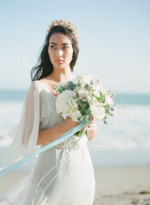 Hochzeit - Ethereal Seaside Wedding Ideas