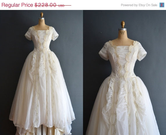 زفاف - SALE - 40% OFF Aurora / 50s wedding dress / vintage 1950s wedding dress