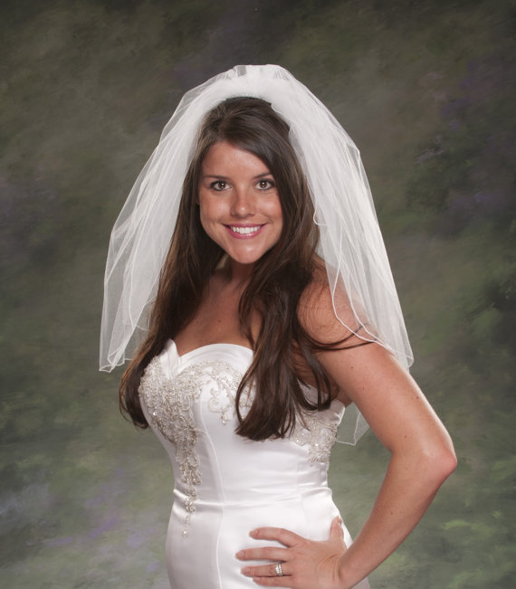 Mariage - Bridal Veil Shoulder Length 2 Tiered Pencil Edge Illusion Tulle 26 Bridal Veils Tulle Veils Bridal Veils Ivory Wedding Veils