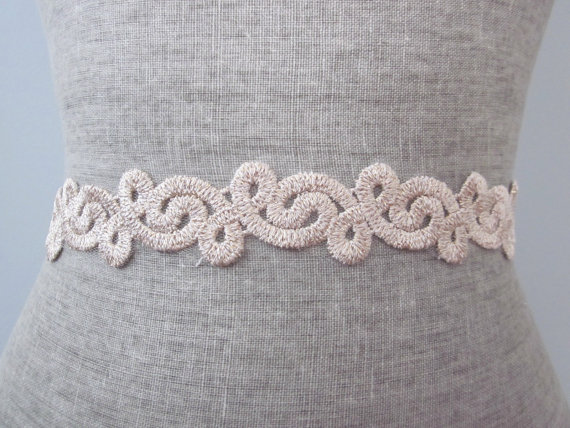 زفاف - Gold Looping Metallic Lace wedding Sash / Belt, Embroidered Lace Sash