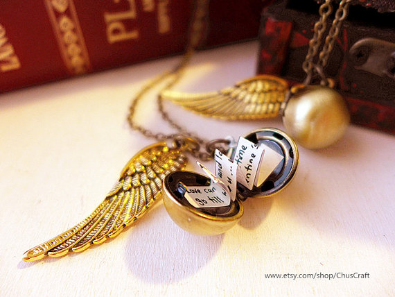 Hochzeit - Personalized Locket Necklace, Harry Potter Jewelry, Golden Snitch Necklace, Harry Potter Necklace, Steampunk Jewelry, bridesmaid gift