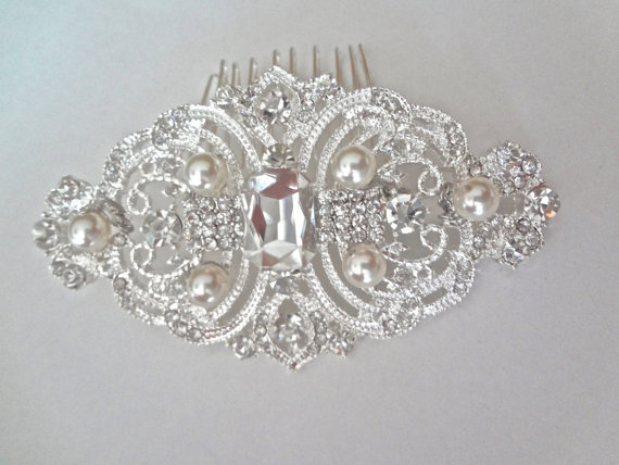 Wedding - Exquisite royal vintage style hair Comb ~ Crystal rhinestones ~ Wedding hair comb ~ Hair jewelry ~ Brides hair comb ~