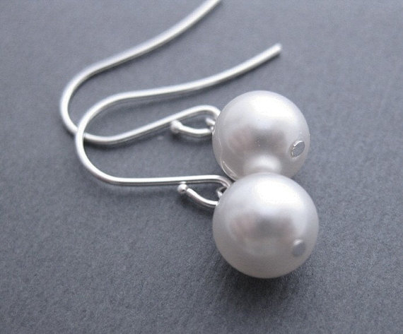 زفاف - Drop Pearl Bridesmaid Earrings, Silver Pearl Earrings, Wedding Jewelry, White Pearl Drop Earrings