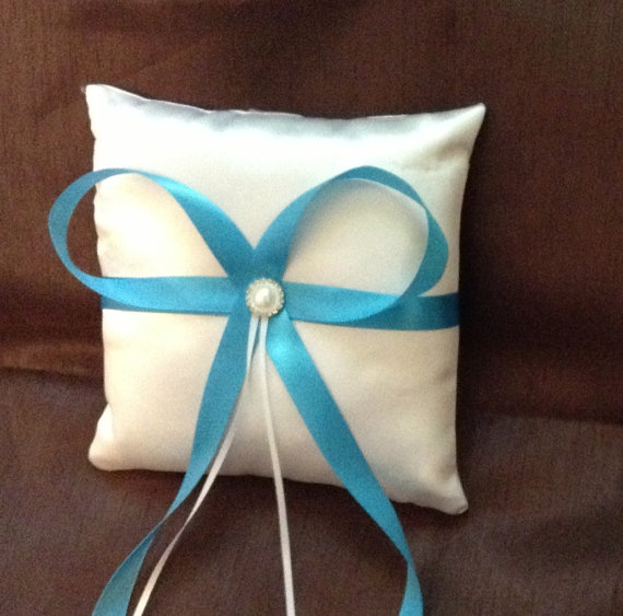 Hochzeit - wedding ring bearer pillow custom made white and turquoise blue