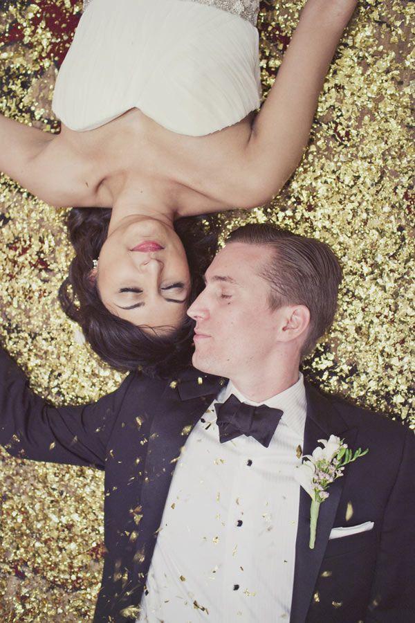 Mariage - Black Tie Pool Wedding By Our Labor Of Love