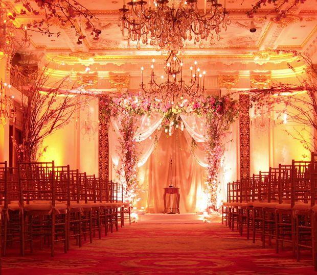 Hochzeit - What We Adore About Indoor Ceremonies