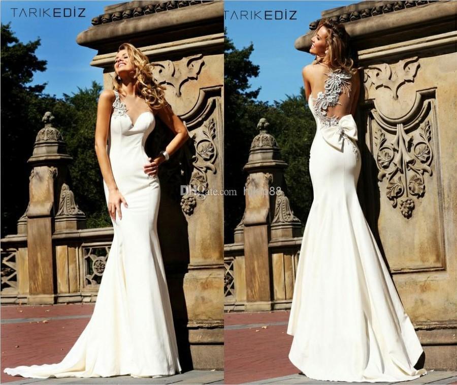 Mariage - Tarik Ediz One Shoulder Trumpet Sweetheart Backless Evening Dresses Ivory White Floor Length Sheer Overlay Bow Satin Gown Sexy Prom Dress Online with $92.15/Piece on Hjklp88's Store 