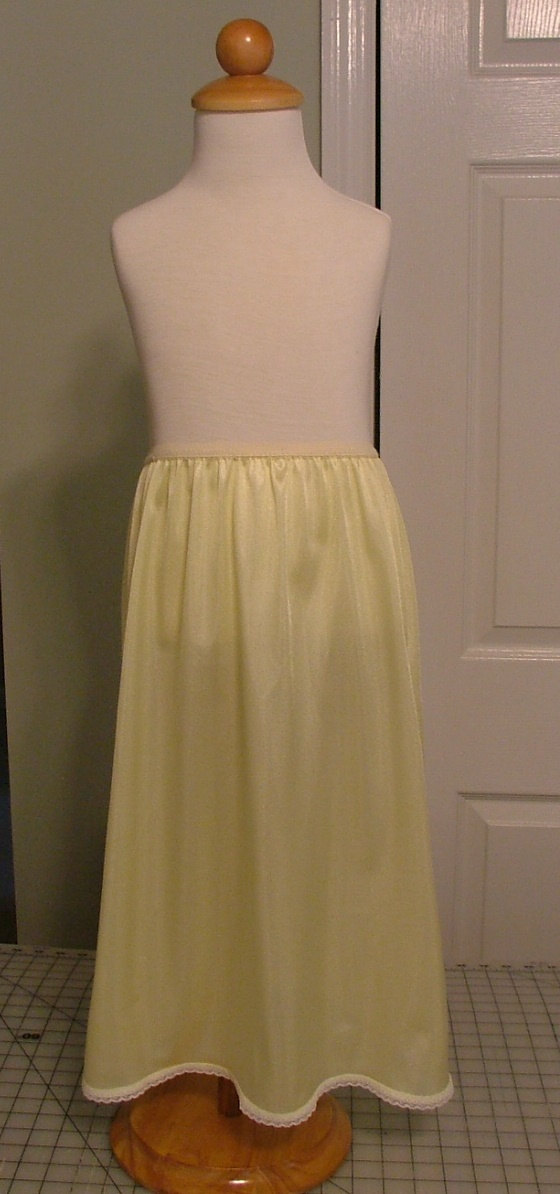 Свадьба - Tutu Slip - Yellow - Size 2T, 3T, 4T  Tutu Dress Girl Half Slip Little Girls Slip  Lingerie