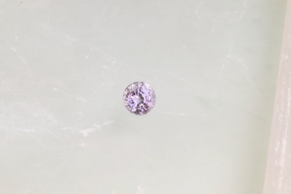 Mariage - Lavender Spinel 6.8 MM  Round Shape  Fine Loose Gemstone for Engagement  Ring or Anniversary Ring
