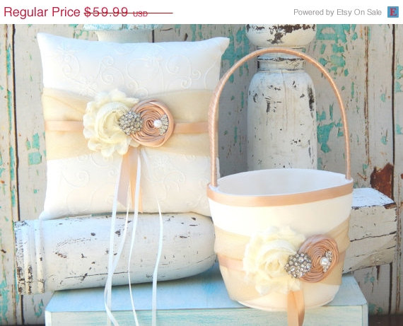 Mariage - 20% off Flower girl basket / Ring bearer pillow / YOU DESIGN / Tan Flower girl basket and Ring bearer pillow set