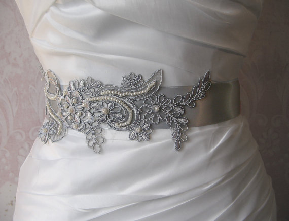 زفاف - Silver Lace Bridal Sash, Light Grey, Gray Bridal Belt, Bridesmaid, Dove Gray Sash - AVA
