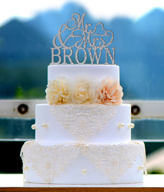زفاف - Wedding Cake Topper Monogram Mr and Mrs cake Topper Design Personalized with YOUR Last Name 044