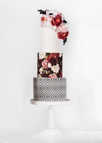 Свадьба - Modern Wedding Cakes With Clean Lines By Hey There, Cupcake