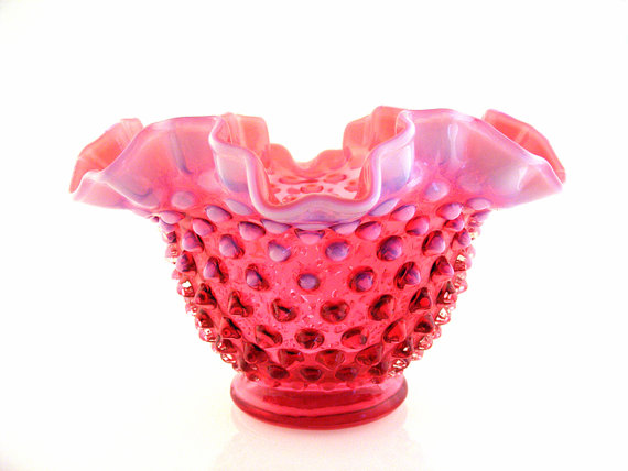 Mariage - Fenton Cranberry Hobnail Ruffle Glass Bowl