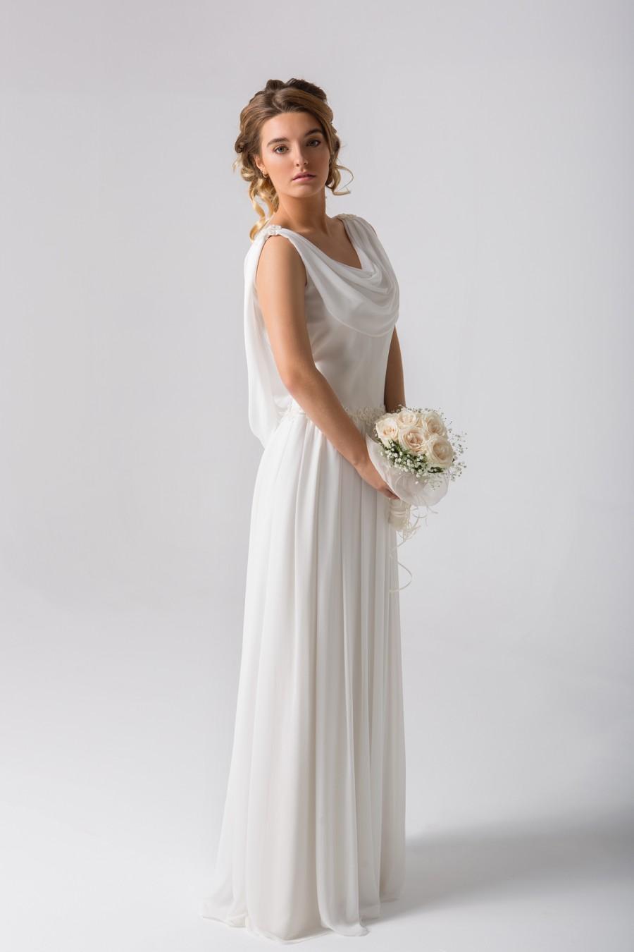 Hochzeit - Model: ANNA - L'AVETIS NOVIAS BARCELONA (Collection 2015)