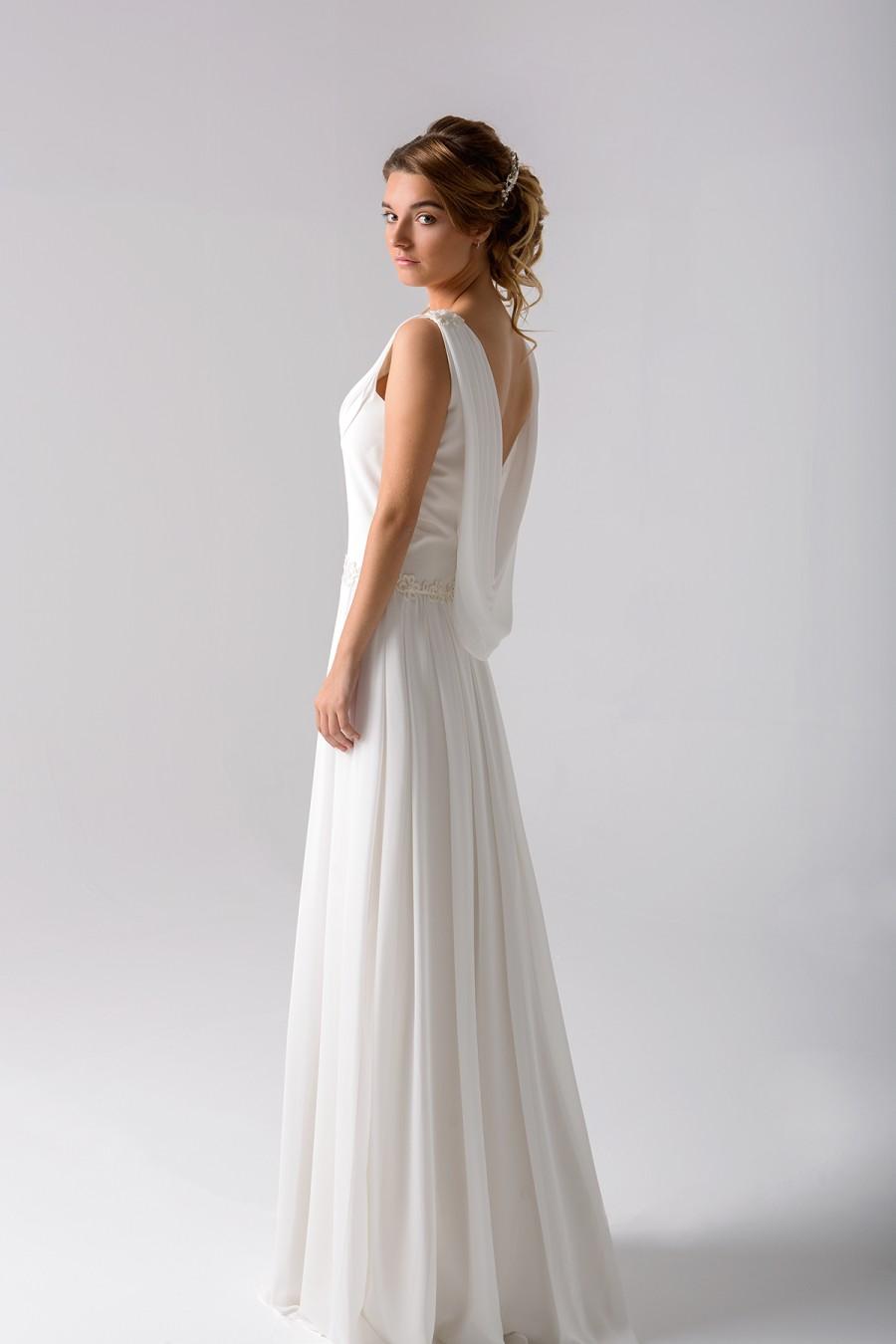 Hochzeit - Model: ANNA - L'AVETIS NOVIAS BARCELONA (Collection 2015)