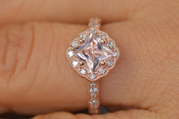 زفاف - Caroline, Engagement Ring - Princess Cut Morganite in Rose Gold with Diamonds, Halo and Milgrain