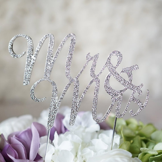 Mariage - MR and MRS Silver Crystal Cake Topper Bride and Groom Wedding Bling Cake, Bride and Groom Wedding Cake Topper