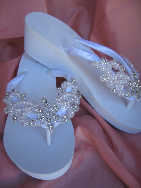 Hochzeit - White Flip Flops or Ivory Flip Flops with Crystals Pearls and Beading