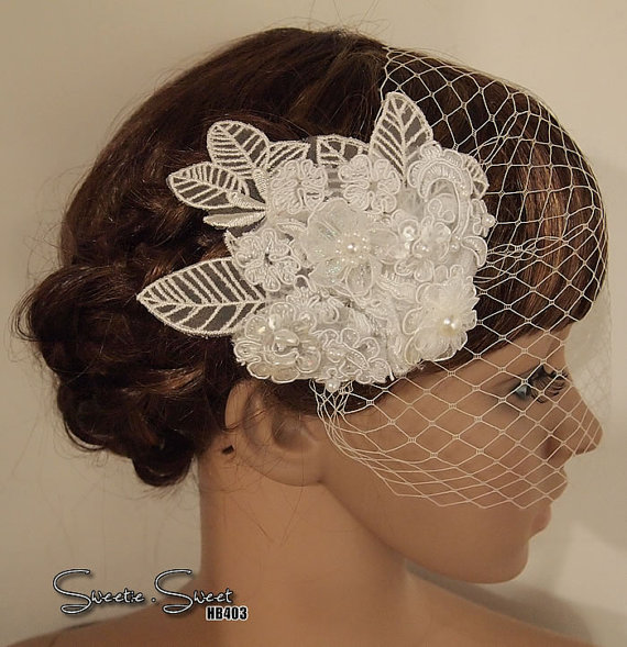 Hochzeit - Lace Flower Hair Comb, Bridal Veil, Wedding Veil, Bridal Comb, Face Veil, Birdcage Veil, Blusher veil, Gatsby, Head piec