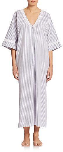 Hochzeit - Oscar de la Renta Sleepwear Crochet-Trim Striped Sleep Gown