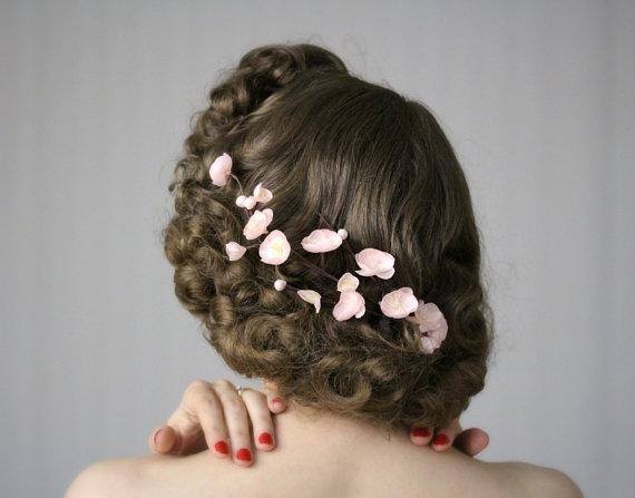 Hochzeit - Cherry Blossom Hair Clip Fascinator, Blush Pink Flower Headpiece, Vintage Wedding Floral Accessory - "Spring's Sweet Kiss"