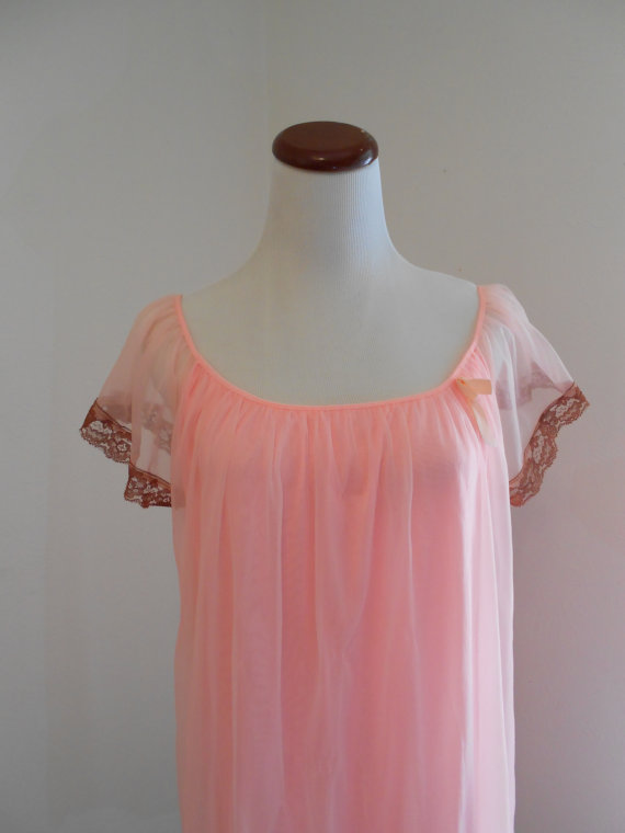 Mariage - Vintage pink with lace nightgown - Renette Foundations