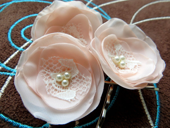 Свадьба - Blush pink bridal hair flowers (set of 3), bridal hairpiece, bridal hair clips, wedding hair accessories, wedding hair flower