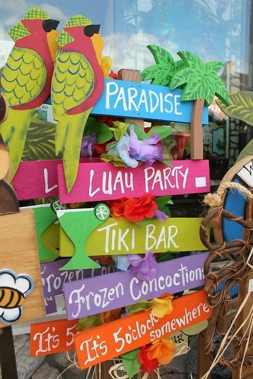 Hochzeit - Tropical / Luau Party Ideas