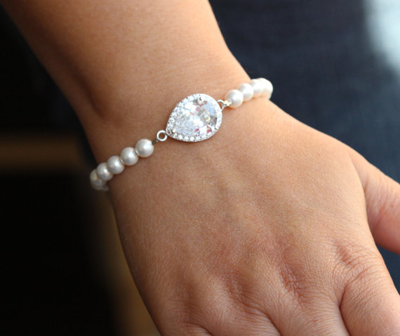 Mariage - pearl bridal bracelet bridal jewelry wedding bracelet bridesmaid bracelet zirconia bracelet