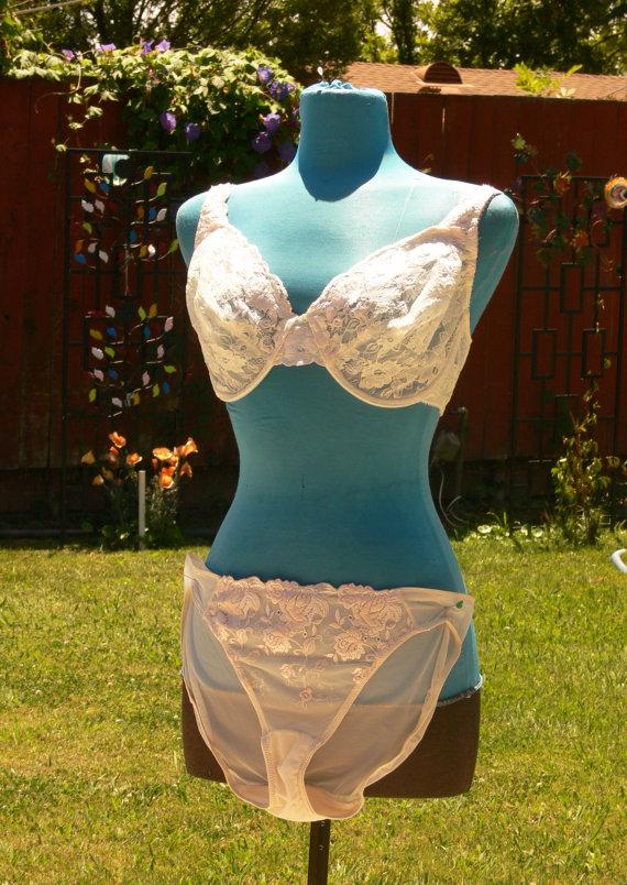 زفاف - cream bra 38d and panties size xl