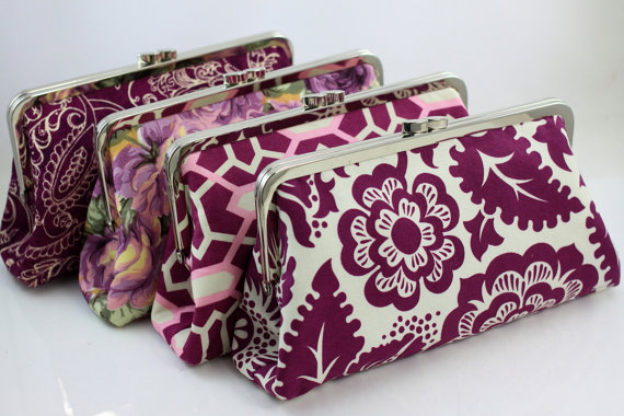 زفاف - Bridesmaid Clutches / Bridal Wedding Gift in Purple Orchid Lavender Plum / Choose Your Fabric - Set of 4