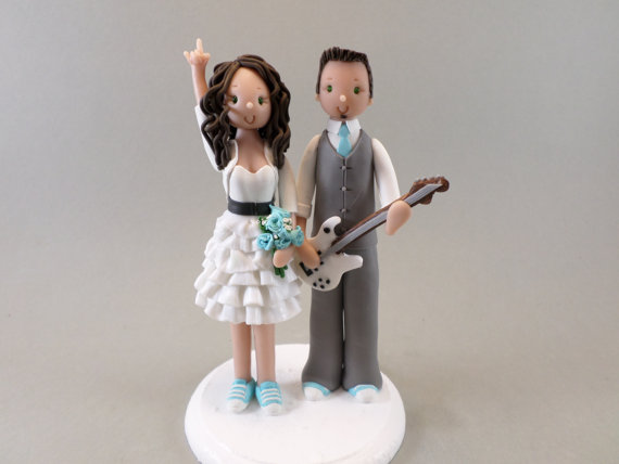 Hochzeit - Bride & Groom with a Guitar Customized Wedding Cake Topper