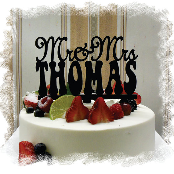 زفاف - Mr and Mrs Wedding Keepsake Acrylic Monogram Cake Topper With Your Last (Family)Name - Personalized Wedding Cake Topper