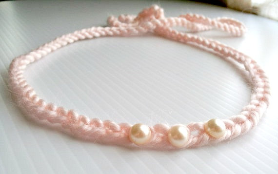 Mariage - newborn photography prop- baby photo prop-luxury crocheted light pink halo headband with pearls, baby shower gift, wedding or party