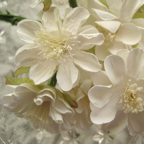 زفاف - Paper Millinery Flowers 12 Ivory Zinnia Blossoms Hand Made