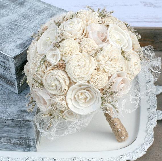 Свадьба - Cream Sola Wood & Paper Roses Lasting Brides Bouquet - Wedding Bouquet, Sola Wood Flowers, Paper Flowers, Lace, Dried Flowers - Cream, Ivory