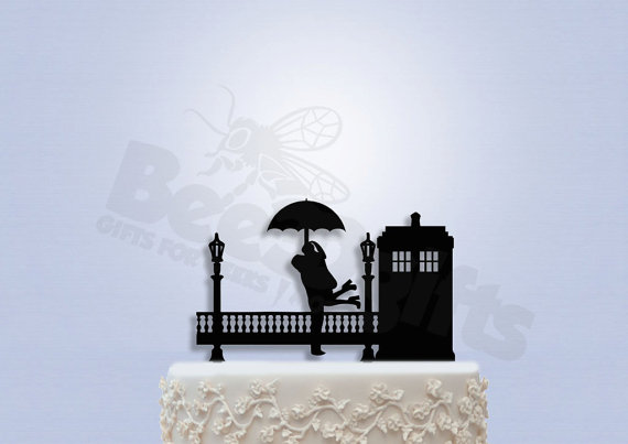 Hochzeit - Tardis Wedding Cake Topper
