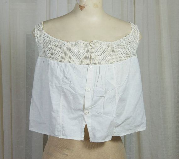 Wedding - Victorian Edwardian white cotton ladies Chemise. Hand crocheted details and tie. Early 1900s