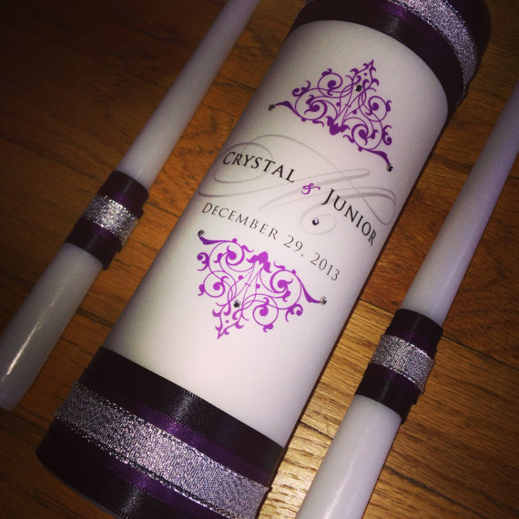 زفاف - Customized Wedding Unity Candle - Wedding Candles - Monogram Wedding Candle - Unity Candle - Purple Wedding