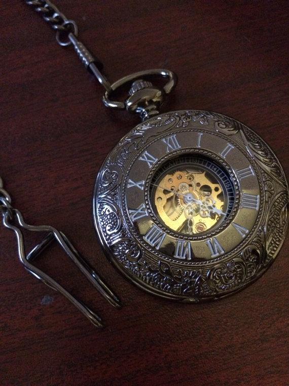 Свадьба - Set of 9 Pocket watches with Chains Gunmetal Black Personalized Engravable Groomsmen Gift Wedding Pocket Watch