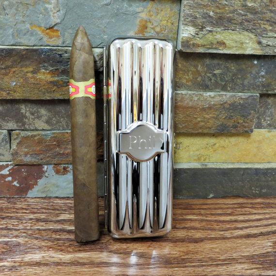 Свадьба - Travel Cigar Holder - Personalized - Engraved - Monogram - Gifts for Men - Groomsmen (846)