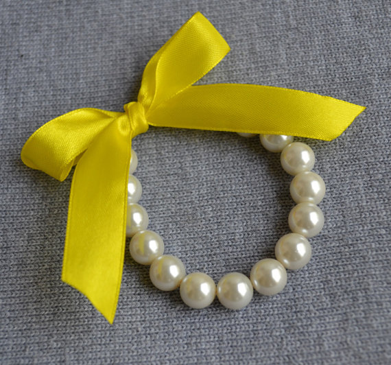 Hochzeit - ivory pearl bracelet pearl bracelet,,Ribbon Ties bracelet,yellow Ribbon ,Glass Pearl bracelet,Wedding bracelet.bridesmaid bracelet,Jewelry