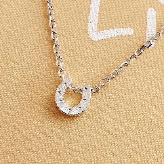 زفاف - Sterling Silver Necklace, Simple Horse Shoe Charm Pendant, Necklace