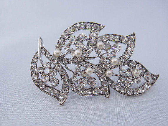 Mariage - Crystal bridal brooch pin,rhinestone wedding brooch,wedding dress brooch,bridal belt brooch,wedding sash brooch,bridesmaid gift,wedding comb