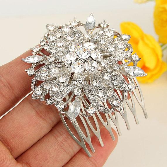 Mariage - Bridal Hair Comb Wedding Hair Comb Crystal Pearl Silver Wedding Hair Piece Comb Bridal Jewelry Wedding Jewelry Bridal Accessories Style-151