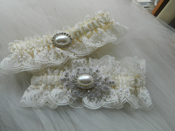 Mariage - Wedding garter Set, Ivory Chantilly Beaded Lace With Rhinestone And Pearl Applique
