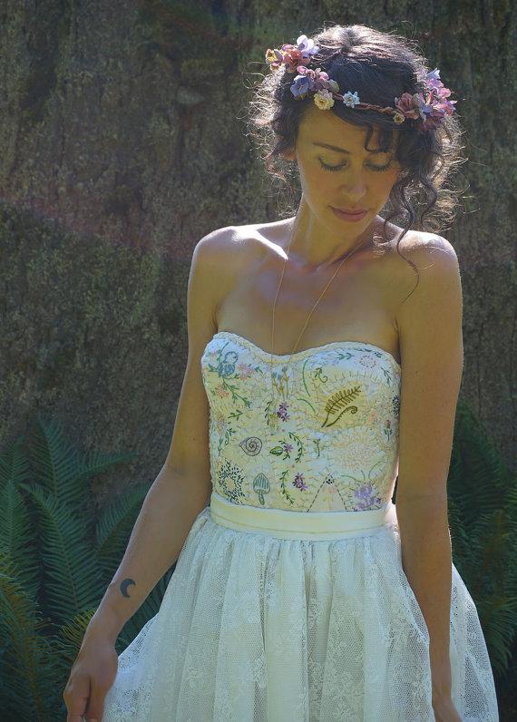 Hochzeit - THE ORIGINAL Meadow Bustier Wedding Gown or Formal Dress... boho whimsical woodland corset country vintage hand embroidered eco friendly