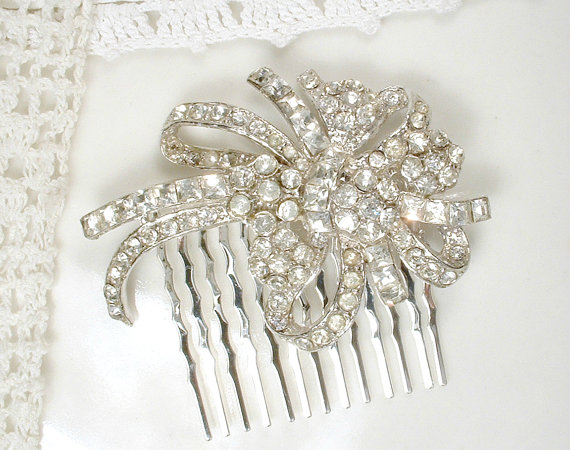 زفاف - 1940s Vintage Rhinestone Bridal Hair Comb or Sash Brooch, New Wave Silver Hollywood Glam Pin Wedding Accessory / OOAK Headpiece Art Deco